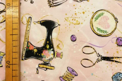 Tejido de popelín estampado con motivos de costura